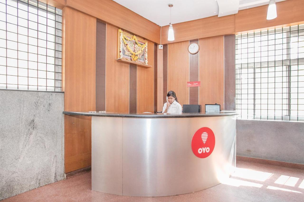 העיר בנגלור Oyo 7669 The Trinitywood Hotel מראה חיצוני תמונה