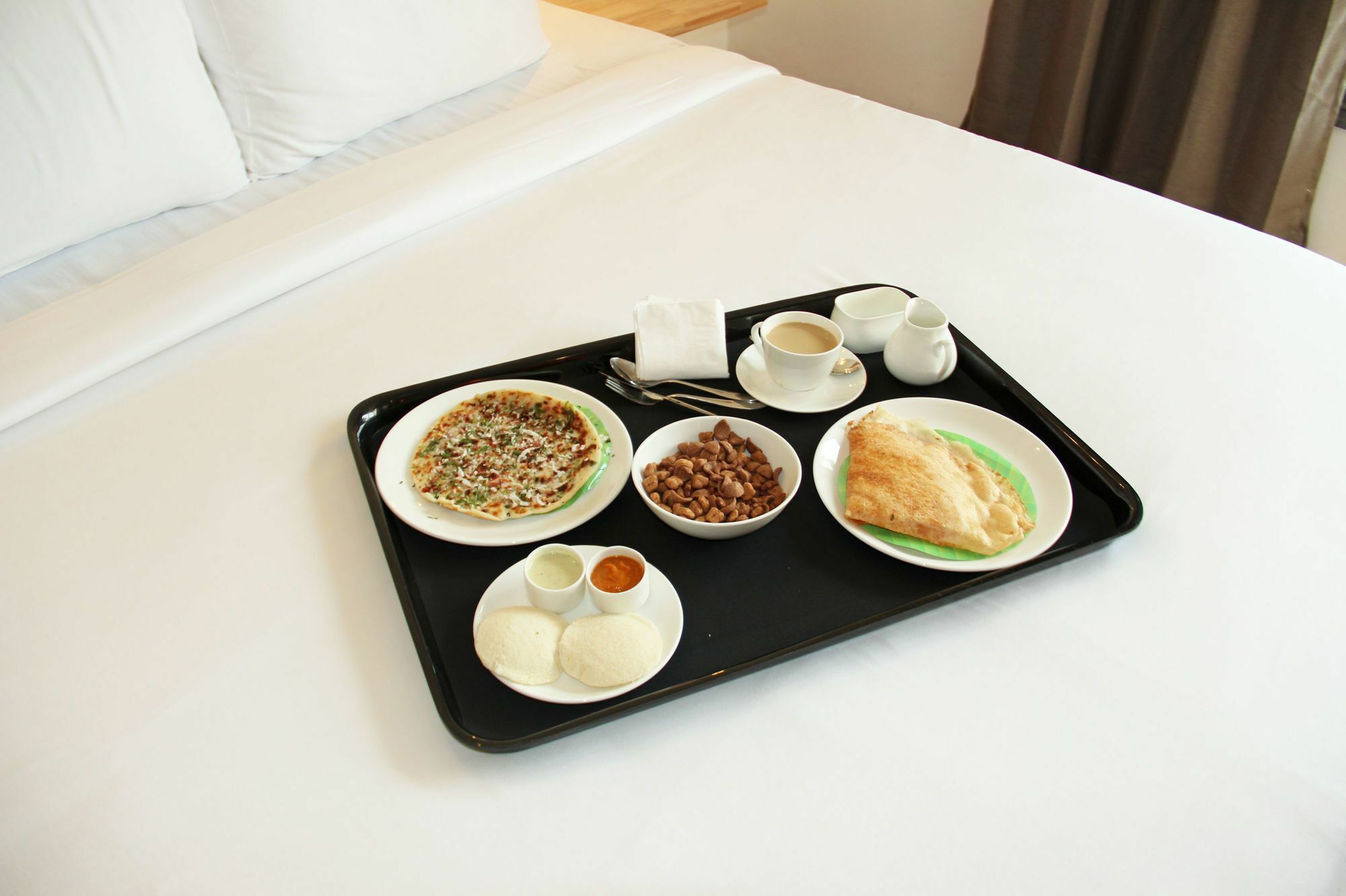 העיר בנגלור Oyo 7669 The Trinitywood Hotel מראה חיצוני תמונה